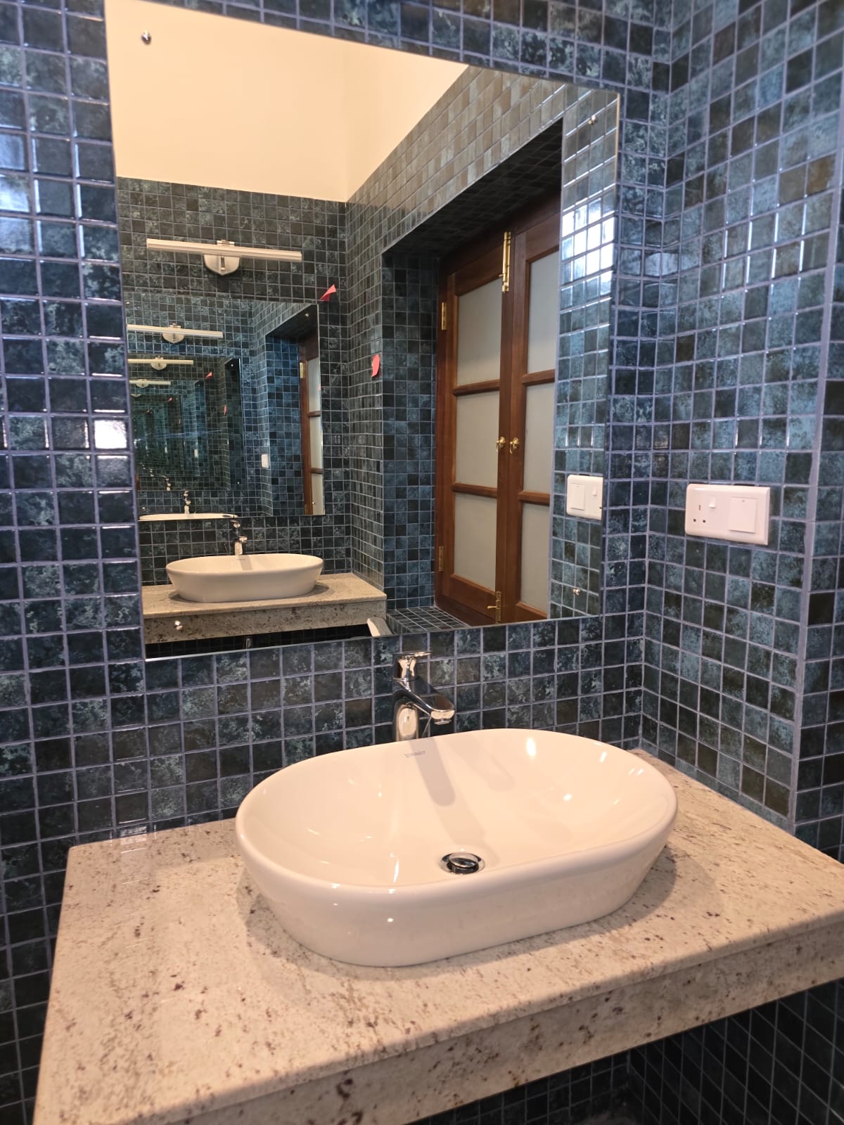 Oruva Beachside Villa - Boossa